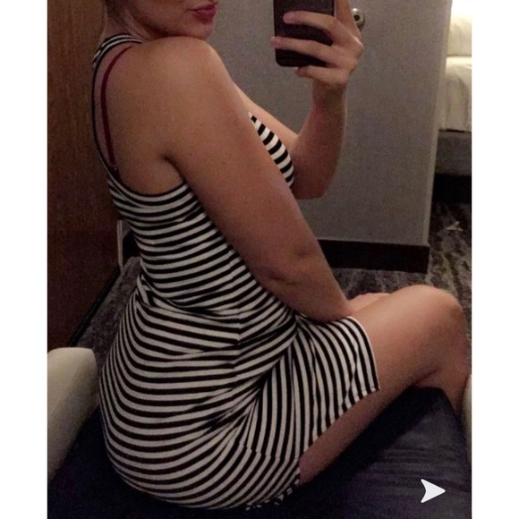 Charlotte Russe Dresses & Skirts - 🌸Charlotte Russe Striped Fitted Dress